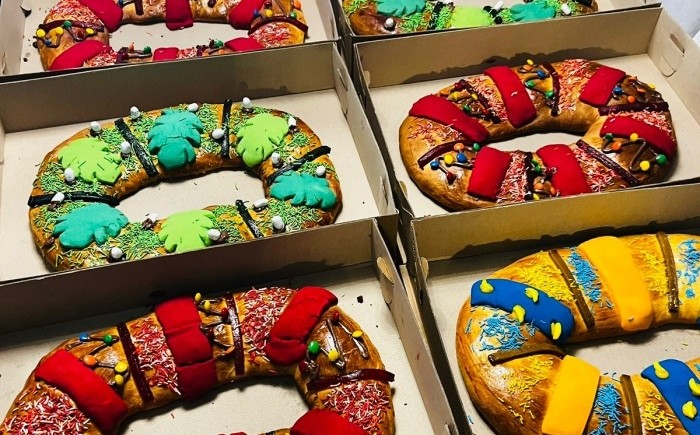 Hay para todos: Venden desde roscas de Reyes tradicionales hasta temáticas