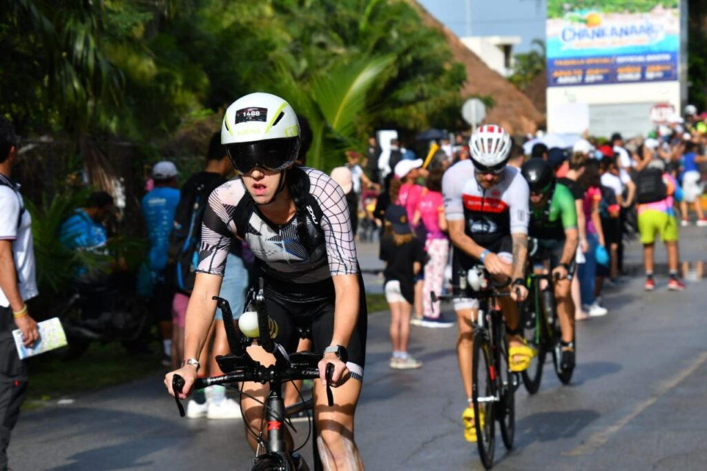 Realizan con éxito el Ironman Cozumel 2022 en Parque Chankanaab