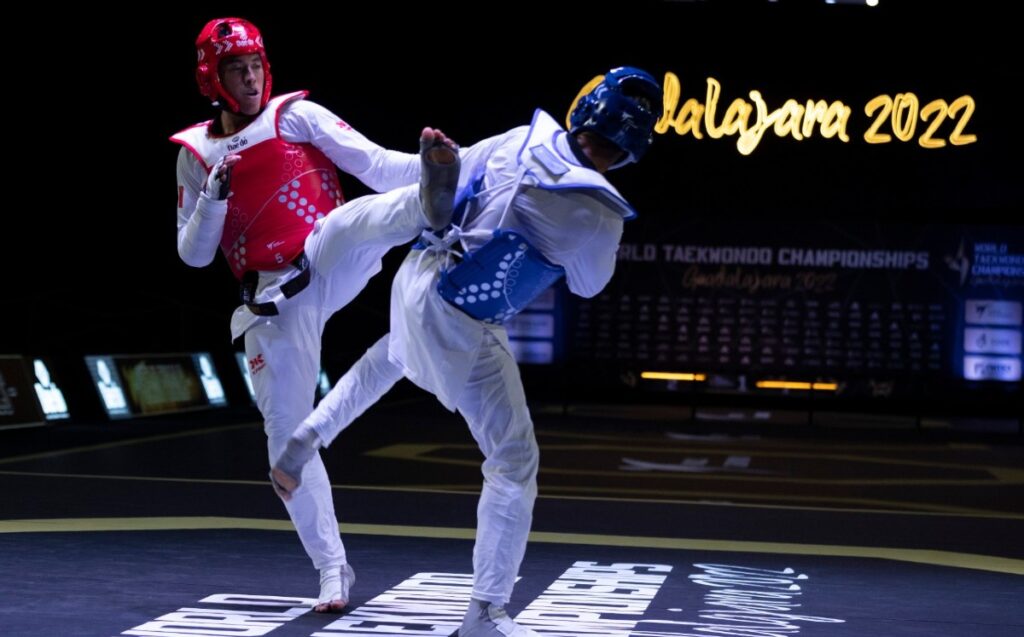 Carlos Sansores se corona campeón mundial de Taekwondo