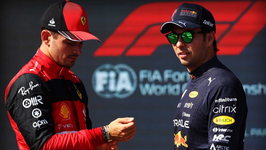 Checo Pérez y Charles Leclerc luchan por el segundo lugar en Abu Dabi