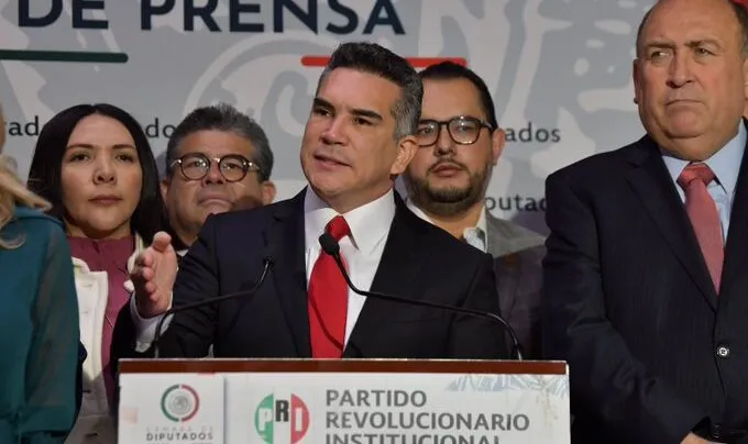 'Alito' Moreno: PRI votará contra la reforma electoral pese a "amenazas"
