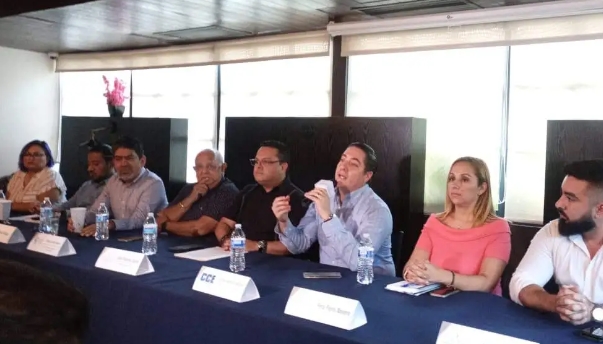 Restauranteros de Cancun preven interponer amparos ante la Ley Antitabaco