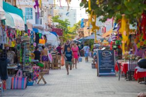 Isla Mujeres fortalece promoción turística en Punto México