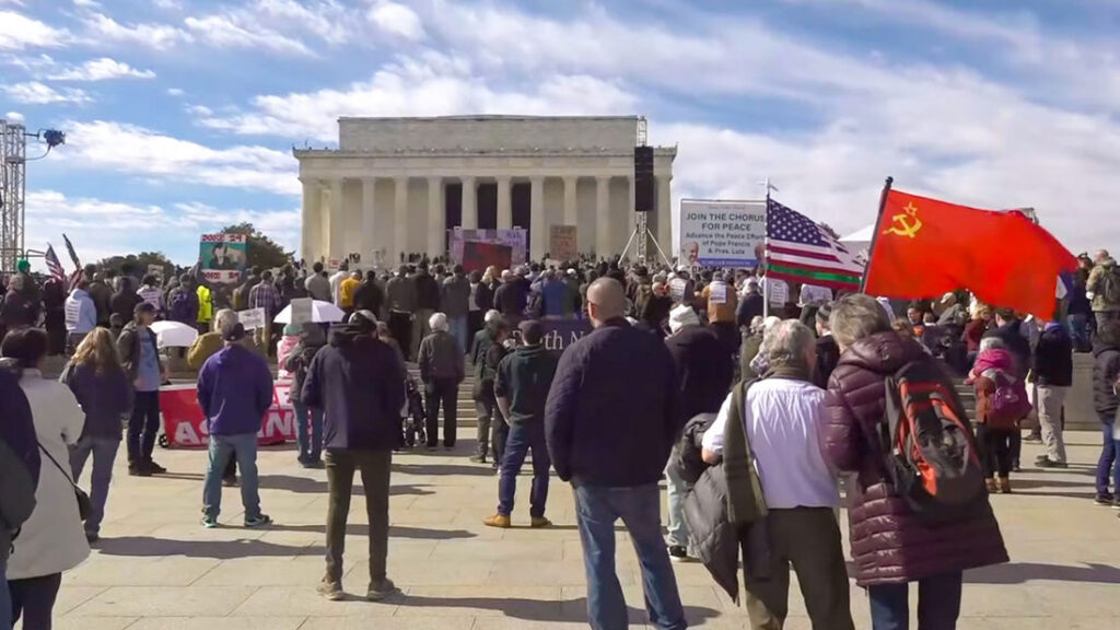 “Maquina de guerra”, así llaman manifestantes a EE.UU. durante protesta en Washington