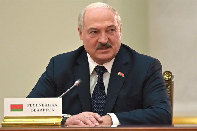 Acciones de Occidente llevan a "unificación" de Rusia y China, afirma presidente de Bielorrusia