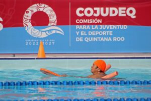 COJUDEQ promueve la natacion para adultos mayores 3