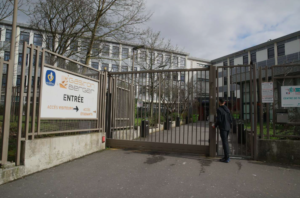 Estudiante en Francia muere durante un examen, la escuela prohibió ayudarlo