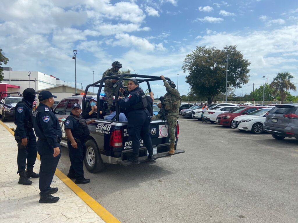 Escoltas, empresario y periodista detenidos tras amenaza en el Hospital General