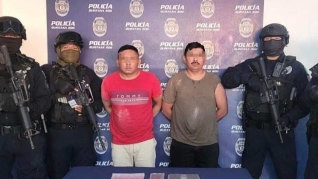 FGE Quintana Roo detiene a dos sujetos por presunto homicidio en Chetumal.