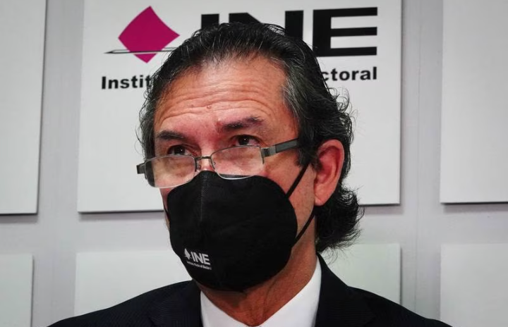“Iniciaron ataques contra mi” Renuncia Edmundo Jacobo Molina al INE