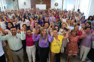 Conmemoran el Día Internacional de la Mujer en Solidaridad 