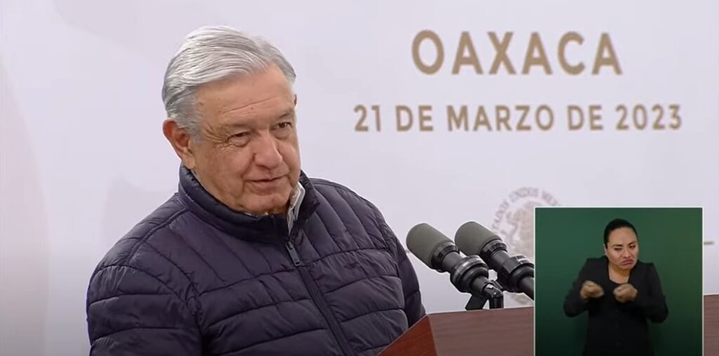 AMLO descarta reunión con ministra Norma Piña, tras quema de piñata en mitin