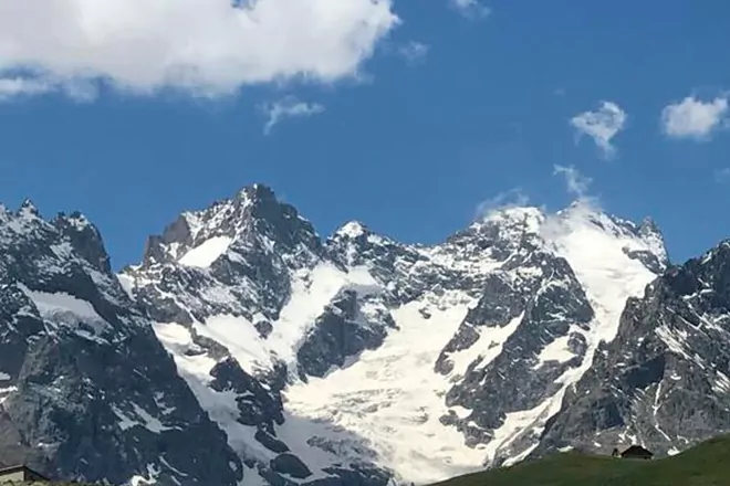 ¡Seis fallecidos! Se eleva número de víctimas de avalancha en Alpes franceses