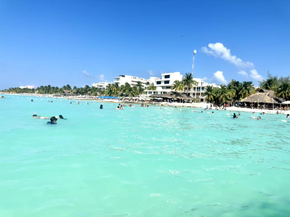 Playas limpias de sargazo en Quintana Roo hoy 17 de abril