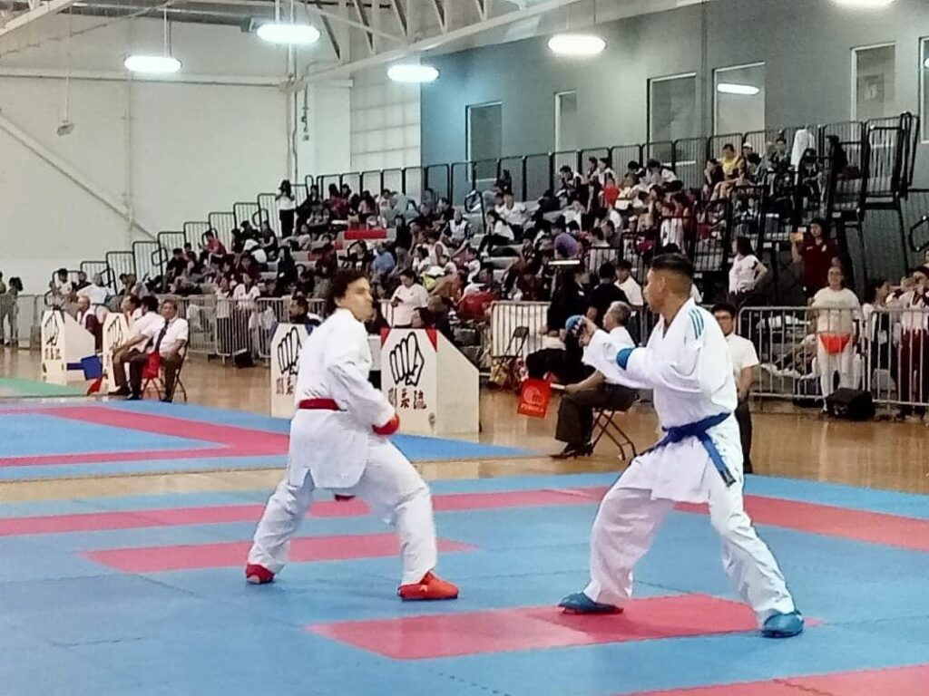 Atleta acusa a Universidad del Caribe de dejarlo fuera de competencia de karate