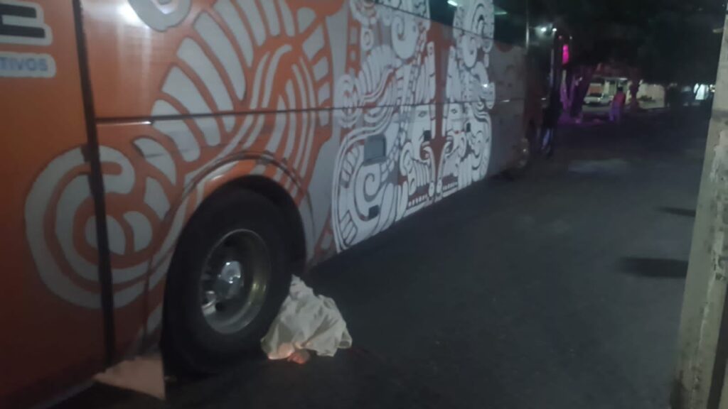 Chófer de autobuses del Valle atropella y mata a una persona en la ruta 5