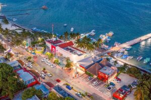 Quintana Roo se posiciona como líder turístico de la región