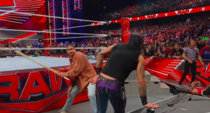 Bad Bunny enfrentará a Damian Priest en una lucha callejera en WWE Backlash