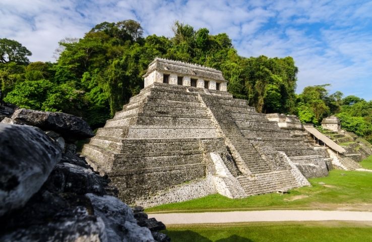 ¿Cuáles son las culturas prehispánicas mesoamericanas?