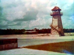 Historia del primer aeropuerto de Cancún y su torre de control (FOTOS)