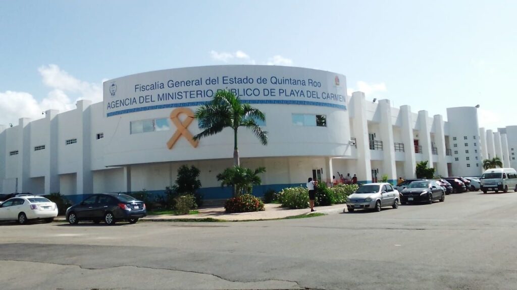 FGE Quintana Roo detiene a cuatro extranjeros por probable delito de fraude