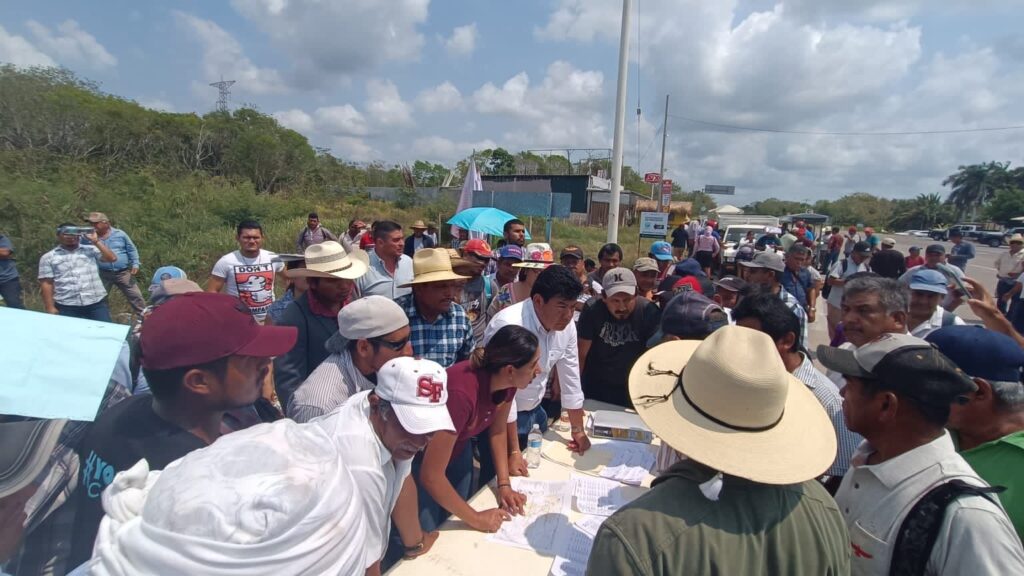 Gobierno del Estado y habitantes de comunidades llegan a un acuerdo