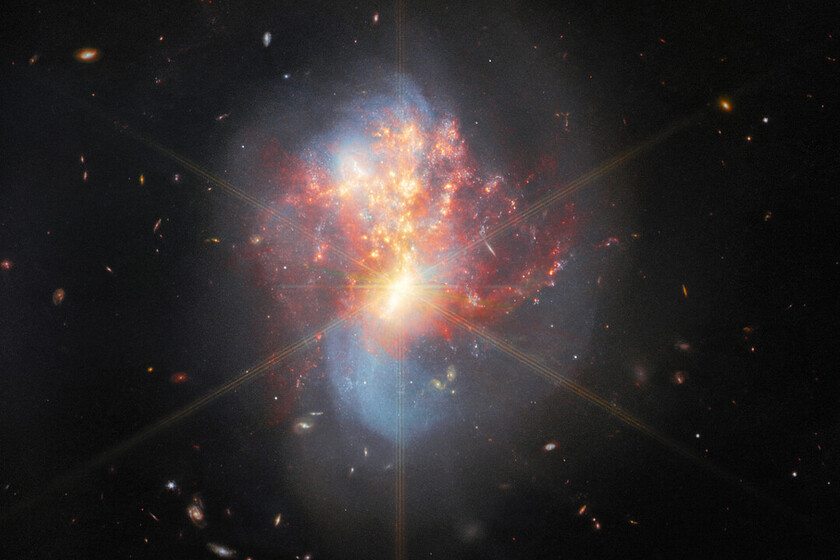 James Webb capta fusión de dos galaxias a 250 millones de años de distancia
