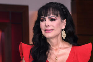 Maribel Guardia vuelve al teatro y rompe en llanto (VIDEO)