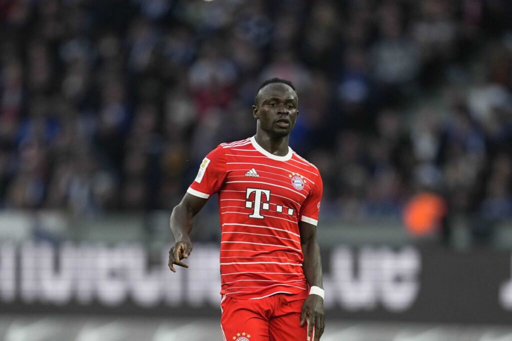 Sadio Mané castigado por el Bayern Múnich y podría salir del club