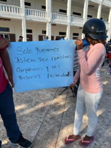 Moto repartidores de Chetumal exigen justicia por muerte de 3 compañeros