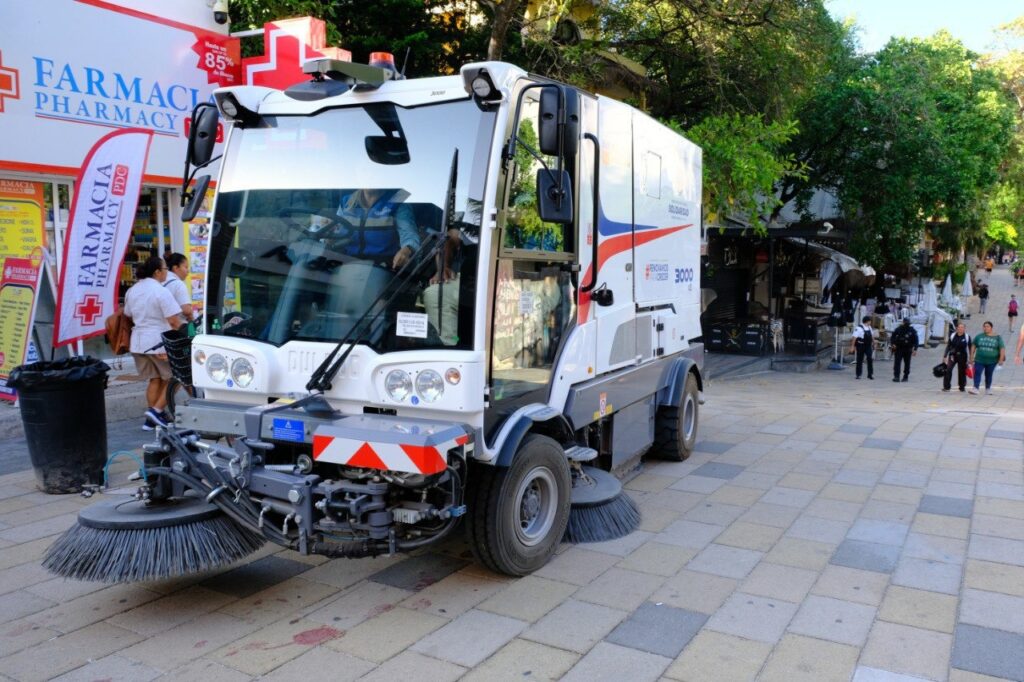 Zonas turísticas de Solidaridad se mantendrán limpias en temporada vacacional