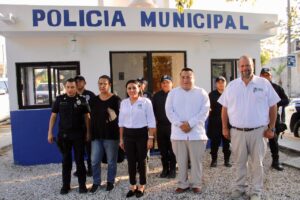 Activa Blanca Merari casetas de policía para mejorar la seguridad de Puerto Morelos