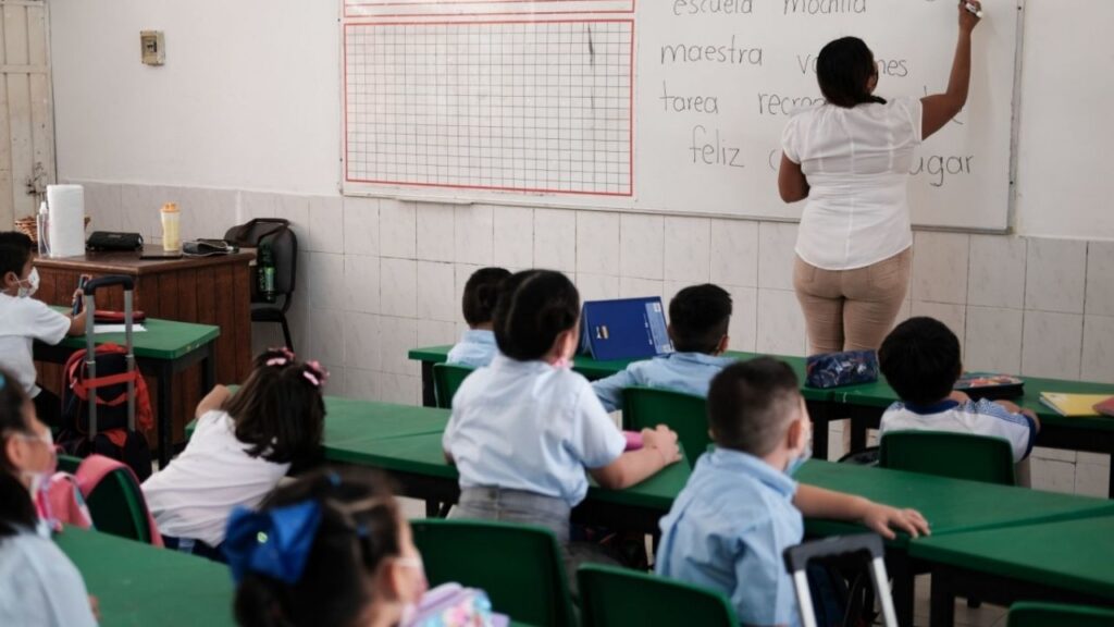 Megapuente de Abril 2023: Estos serán los días de descanso para estudiantes