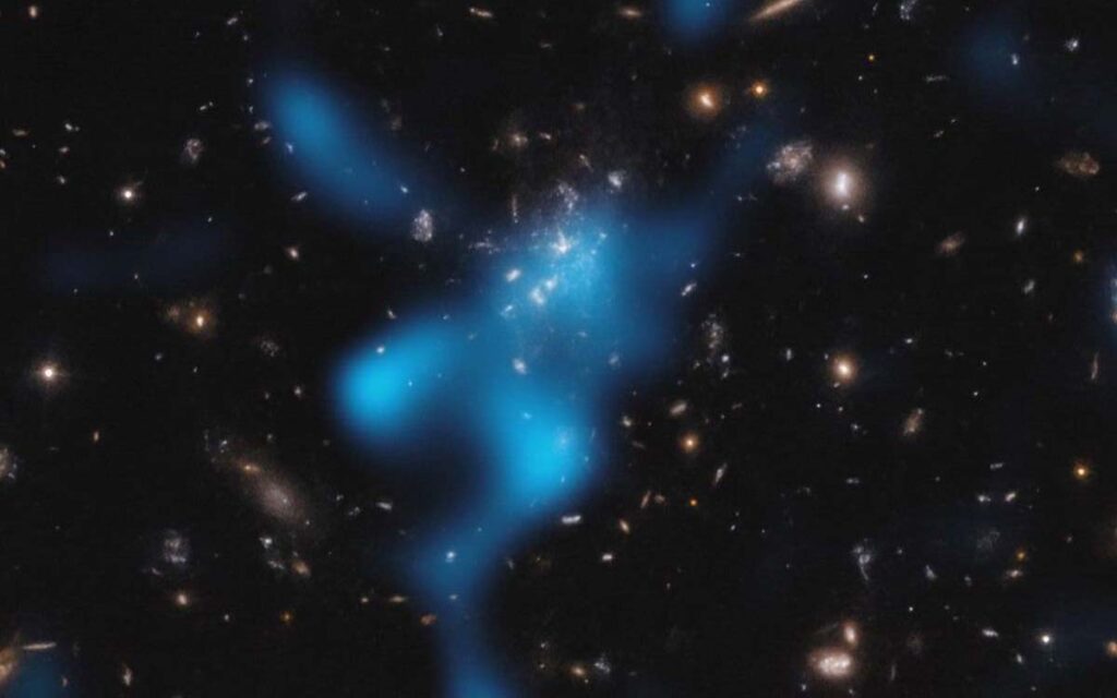 Encuentran pequeña galaxia nacida a 500 millones del Big Bang