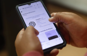 ¡ChatGPT para iOS: La nueva forma de interactuar en cualquier momento!