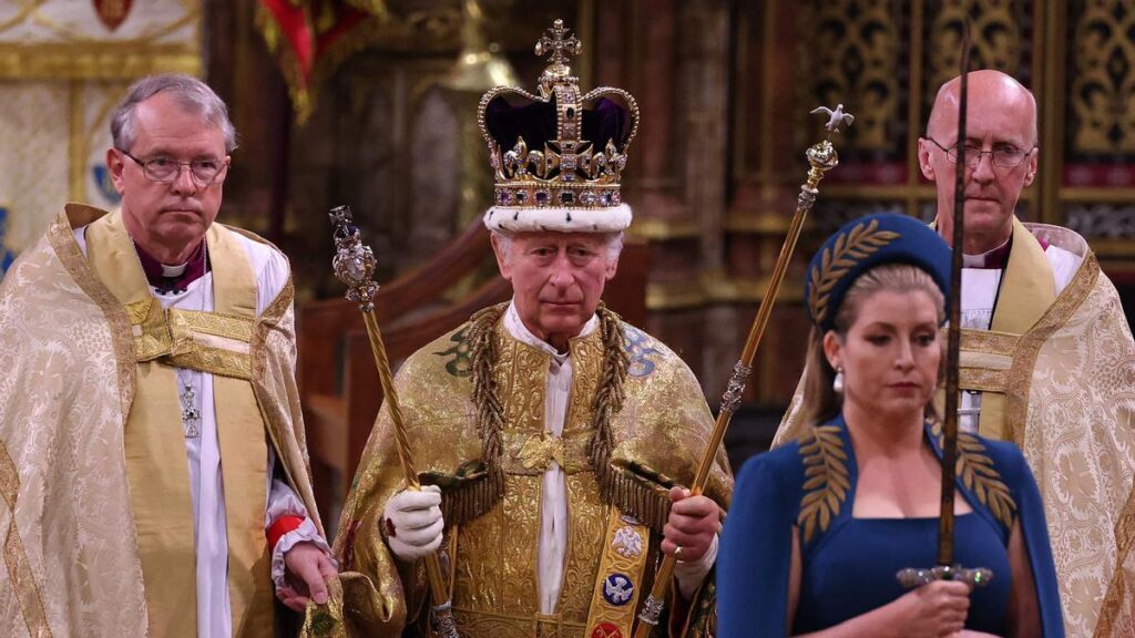 ¡Ceremonia histórica! Coronan al rey Carlos III en la Abadía de Westminster