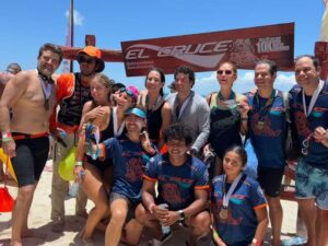 Atenea Gomez premia a los ganadores del Torneo Internacional El Cruce Cancun Isla Mujeres 11