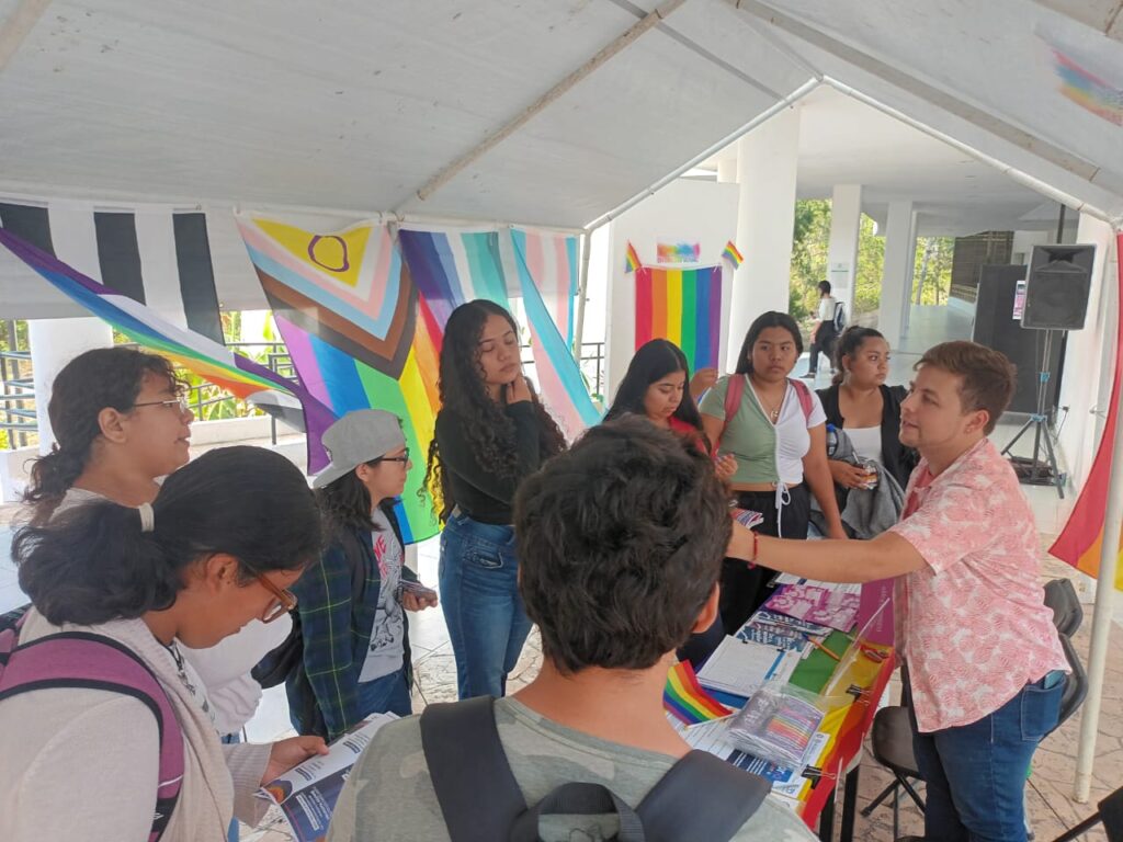 Gobierno de Lili Campos apoya a la comunidad LGBTTTIQ +.