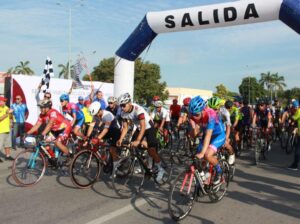 Inicio la 7a Vuelta Ciclista Quintana Roo 2023 3