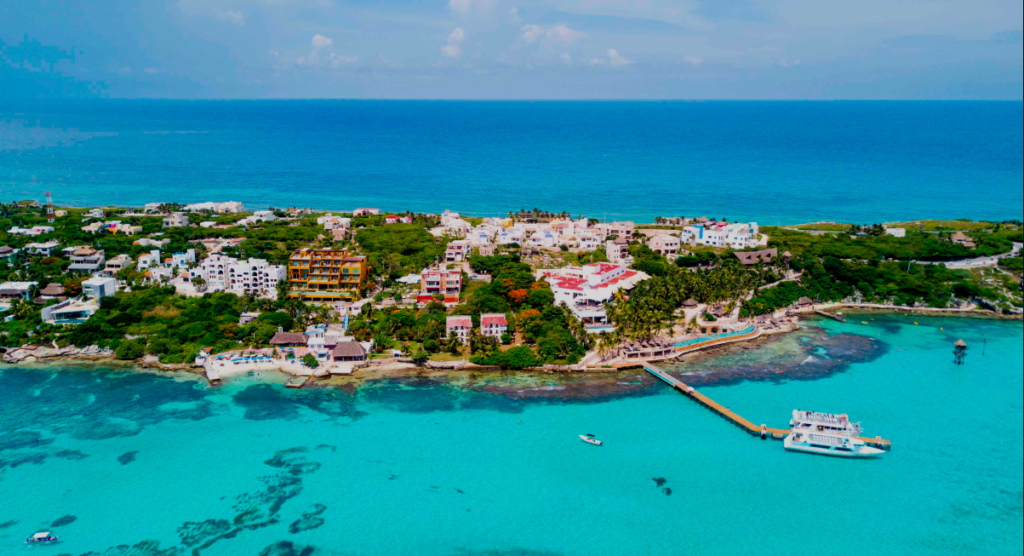 Isla Mujeres, uno de los increíbles destinos para visitar en el Caribe Mexicano