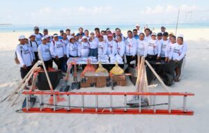 En Isla Mujeres promueven limpieza de playas y entregan herramientas a Zofemat