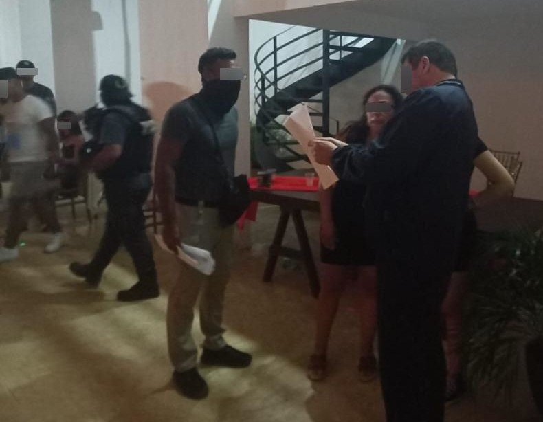 Aseguran inmueble donde organizaban fiestas clandestinas en Cancún