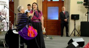 AMLO felicita a las mamás de México: este fue su mensaje por Día de las Madres 