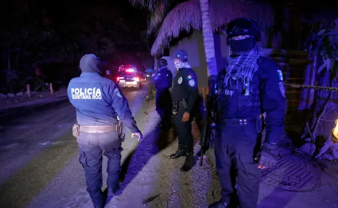 Quintana Roo: Policías estatales golpeados con "tablazos" por presuntos sicarios