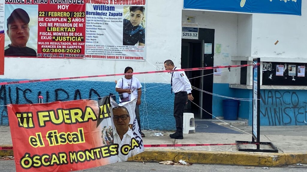 Madres buscadoras exigen resultados en Cancún: Plantón frente a la Fiscalía General del Estado