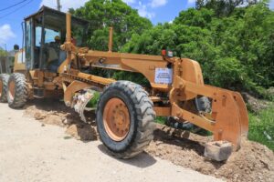 Atenea Gomez da banderazo para construccion de calles en Ciudad Mujeres 3