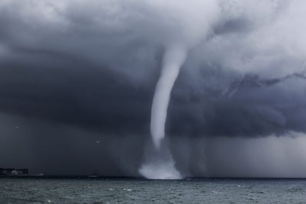 ¿Cómo se forman los tornados?