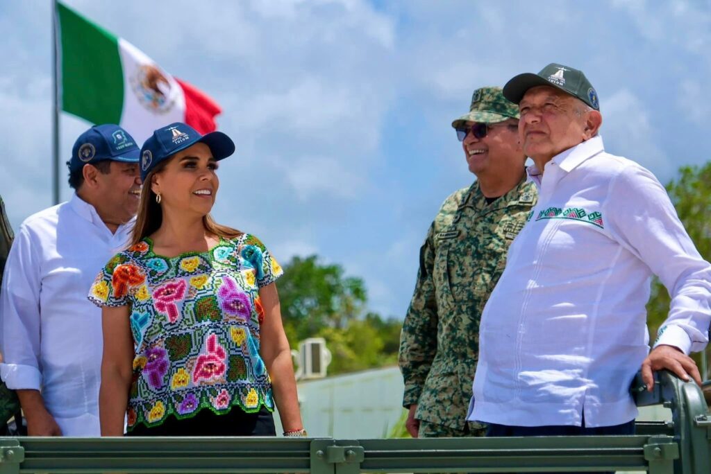 Mara Lezama y AMLO recorren obras magnas de Quintana Roo
