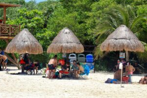 Punta Esmeralda la 5ta mejor playa en Latinoamerica 1