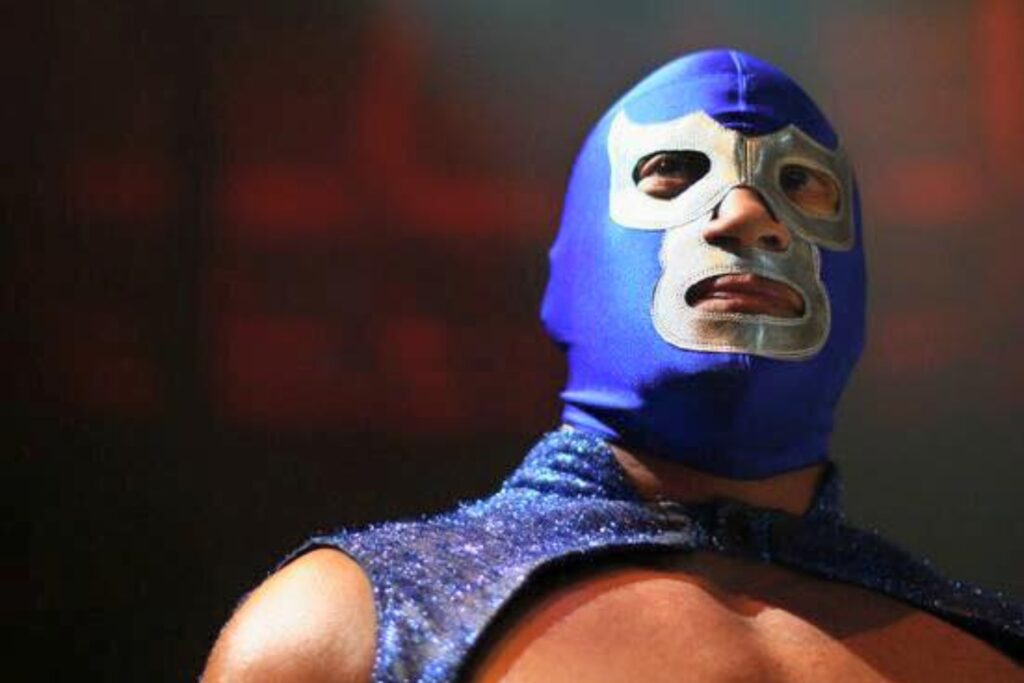 Tenoch Huerta descartado para interpretar a Blue Demon